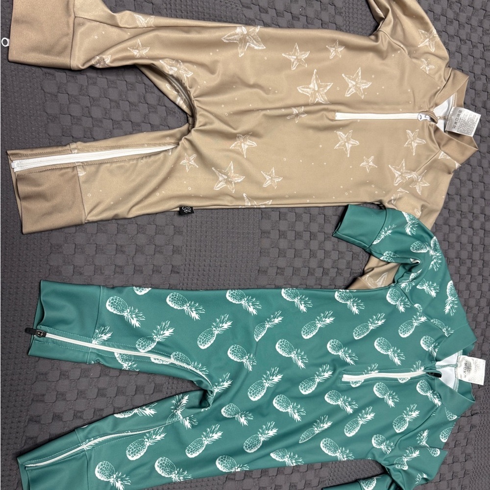 Star and Pineapple Print Baby Rompers